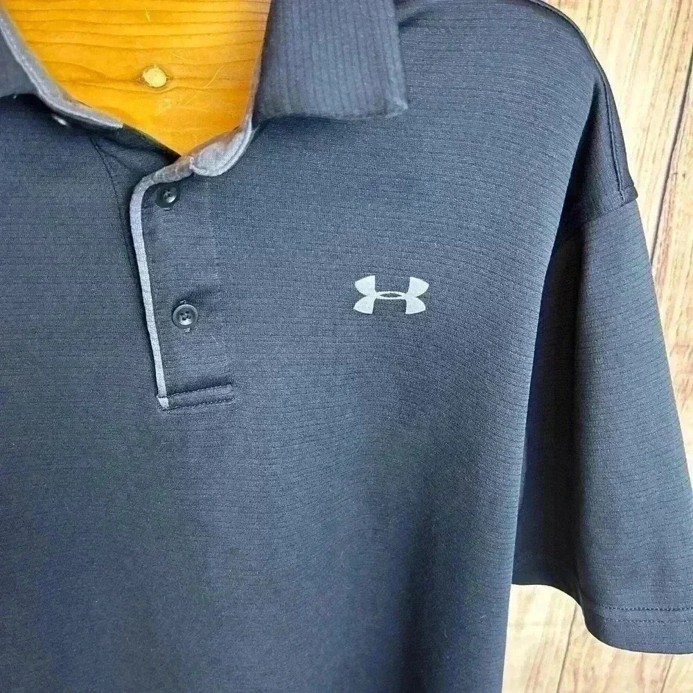 *Under Armour Men’s Black Polo Shirt Loose Fit Size M